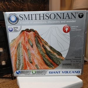SMITHSONIAN GIANT VOLCANO KIT